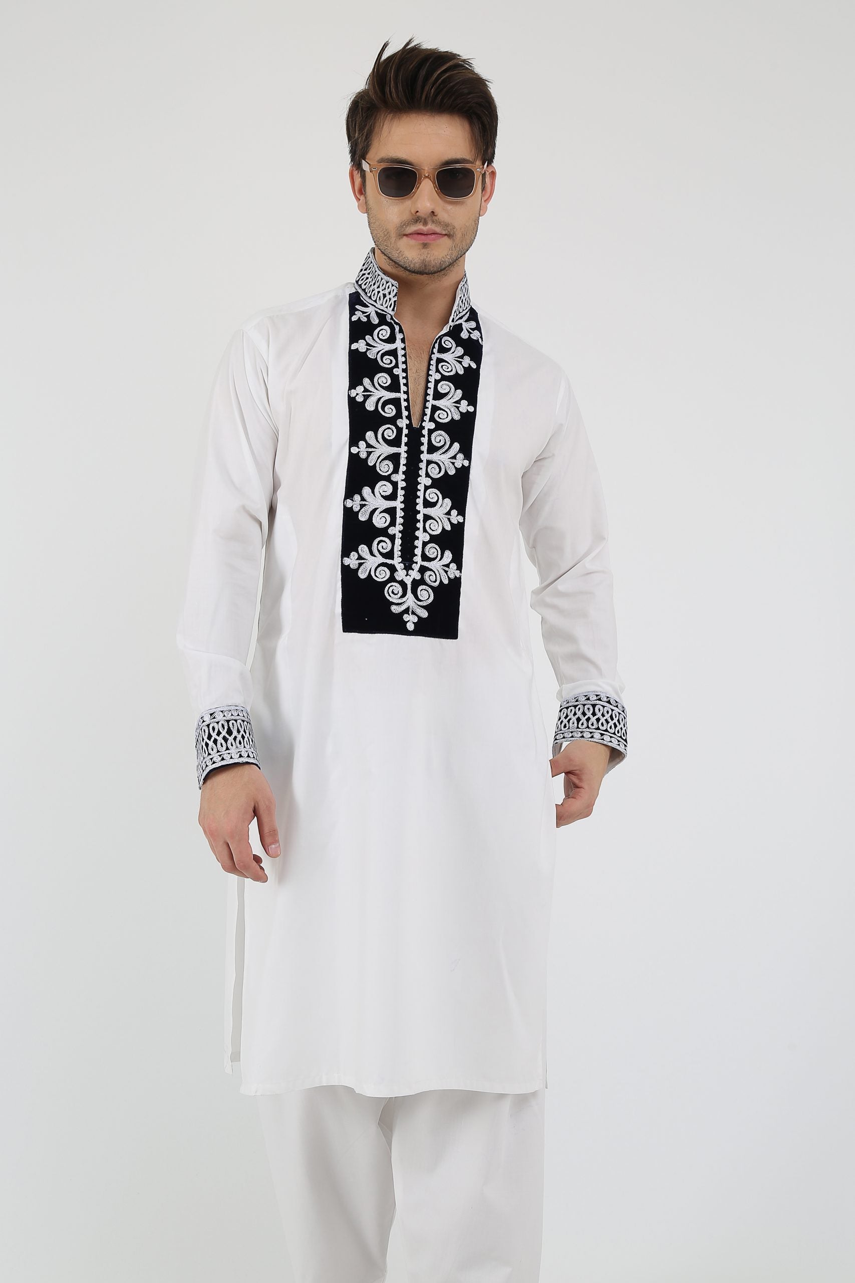 afghan Perantomban  Rectangle Chest Design