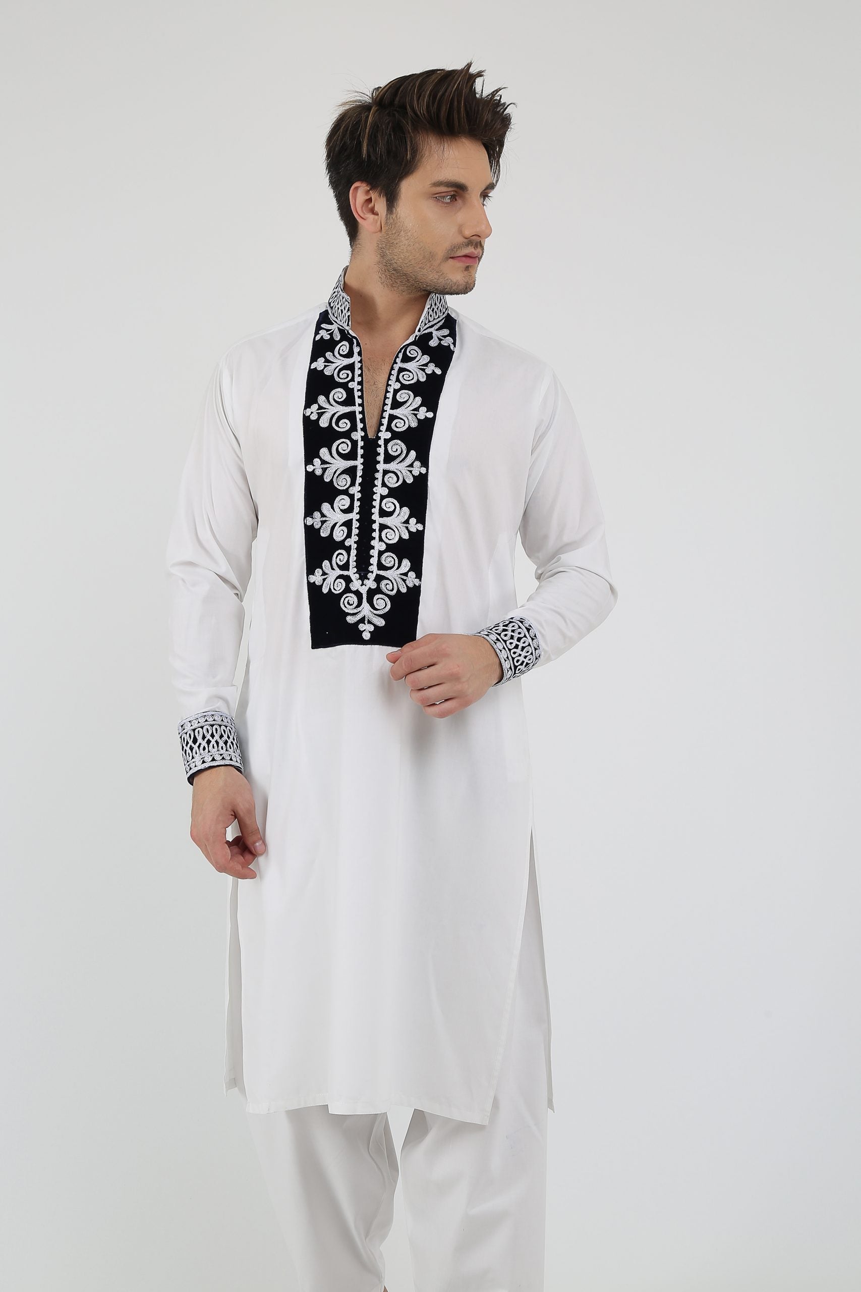 afghan Perantomban  Rectangle Chest Design