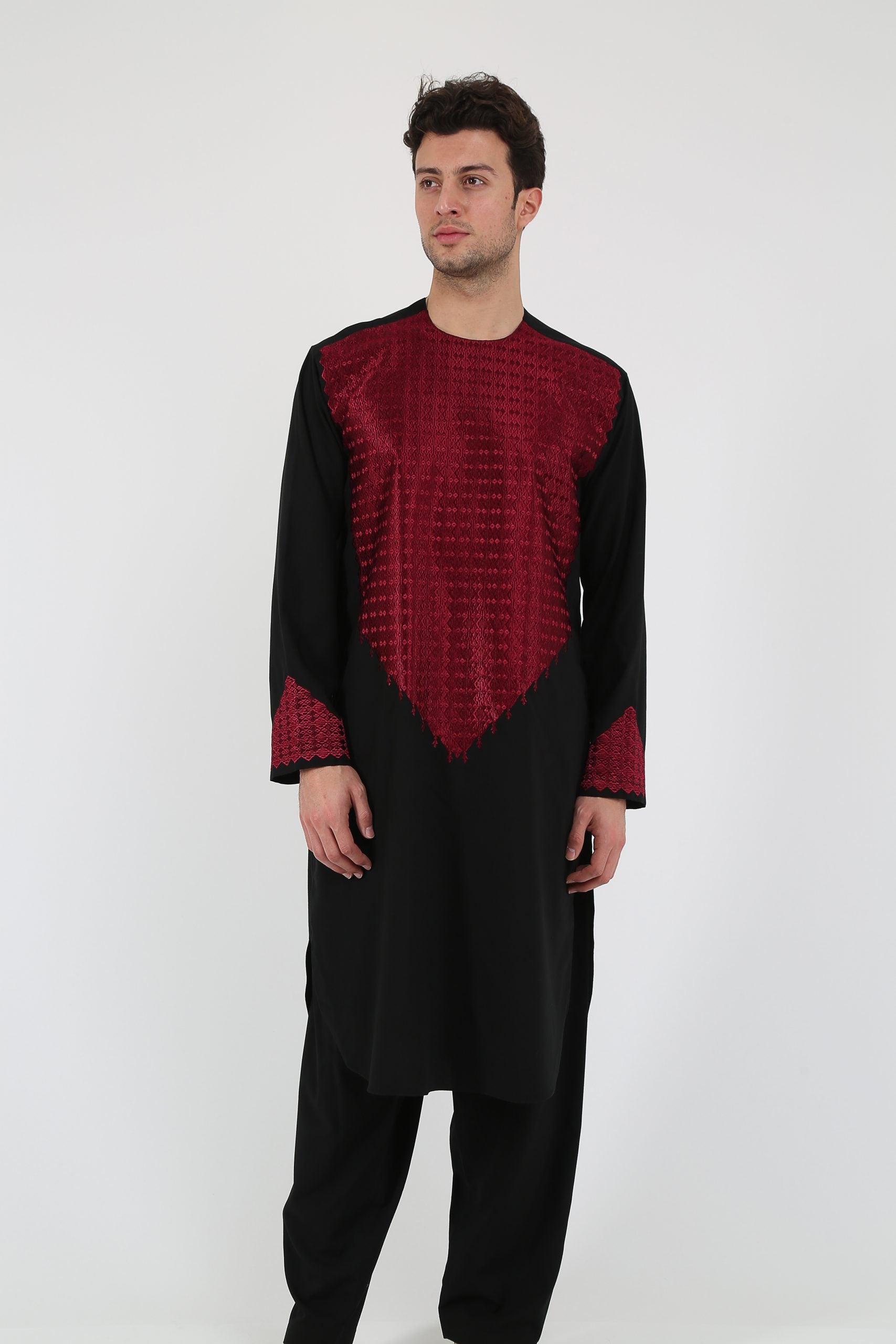 afghan Perantomban Triangle Chest