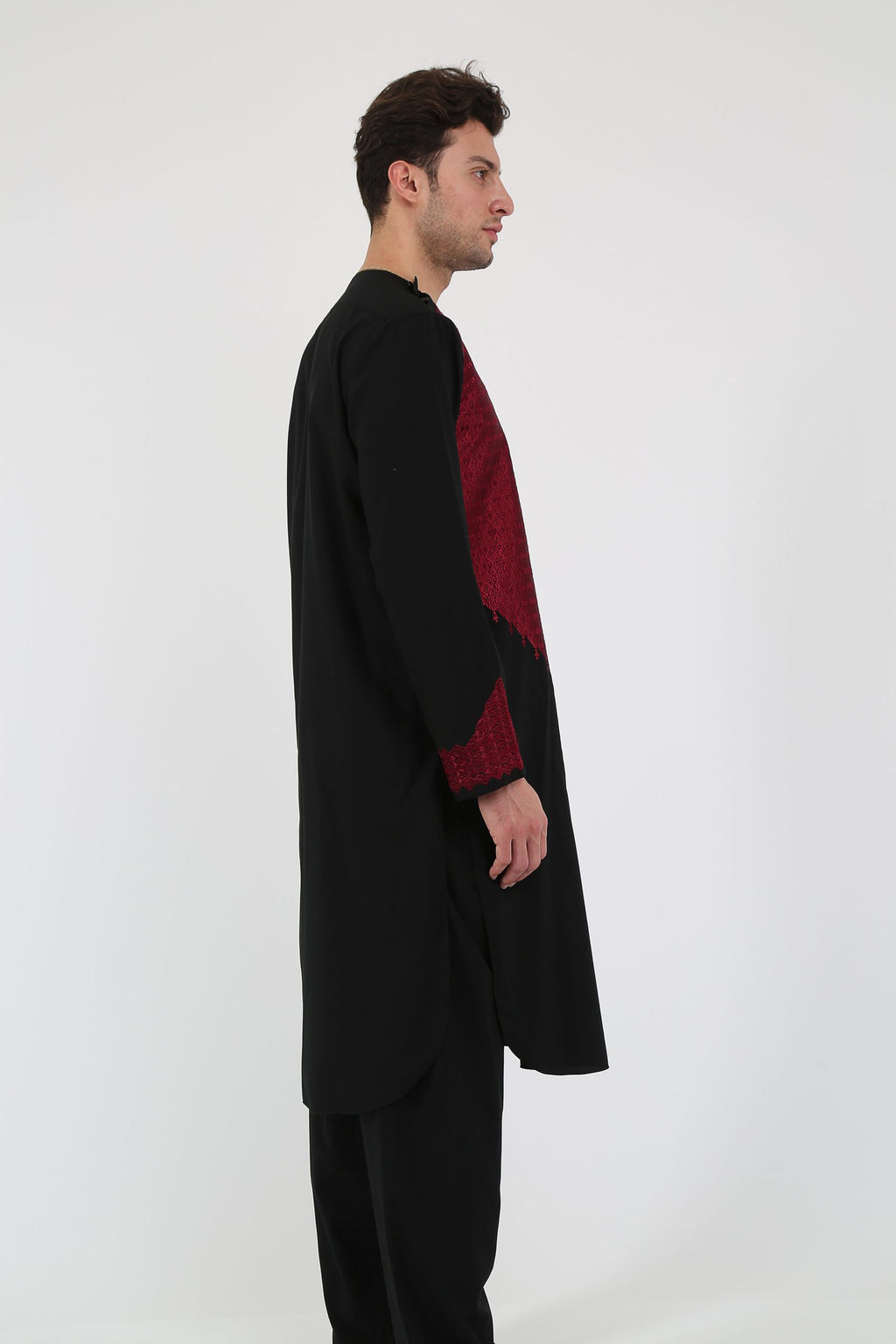 afghan Perantomban Triangle Chest