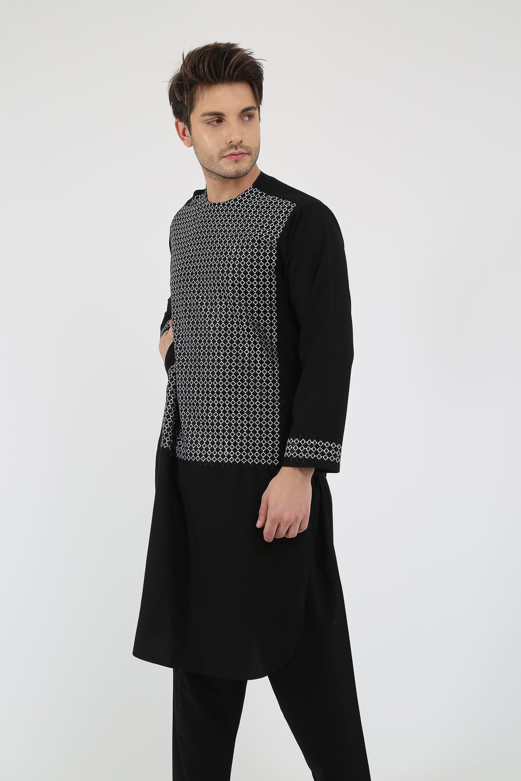 afghan Perantomban Black Square Chest