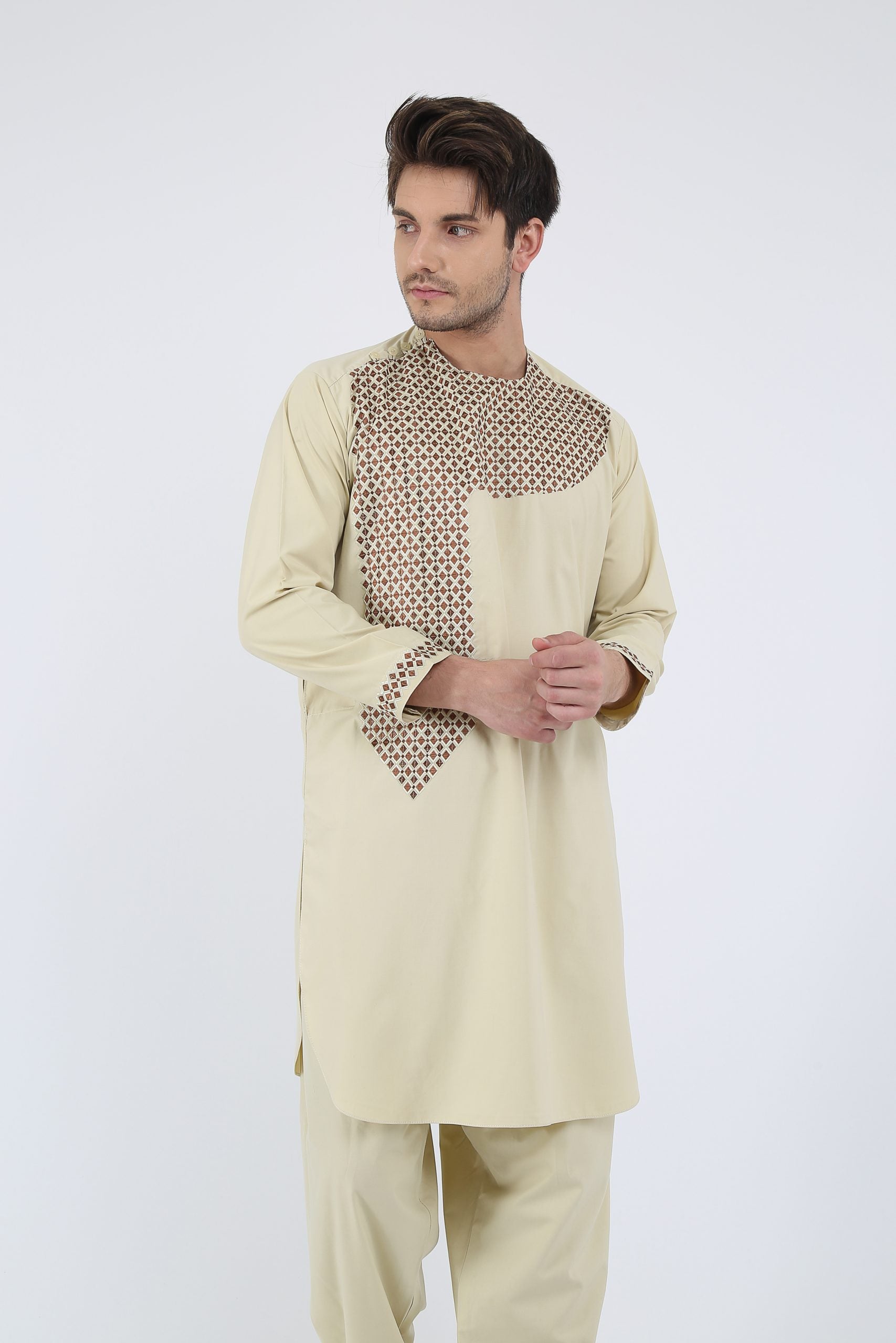 afghan Perantomban  P Chest Design