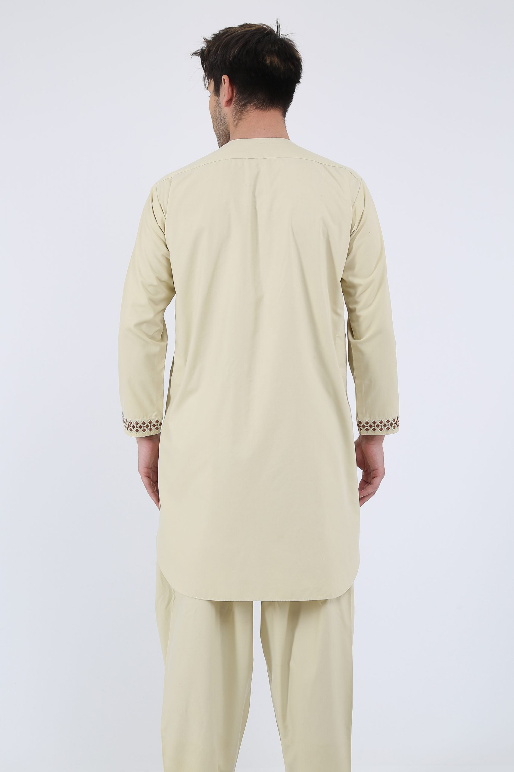 afghan Perantomban  P Chest Design